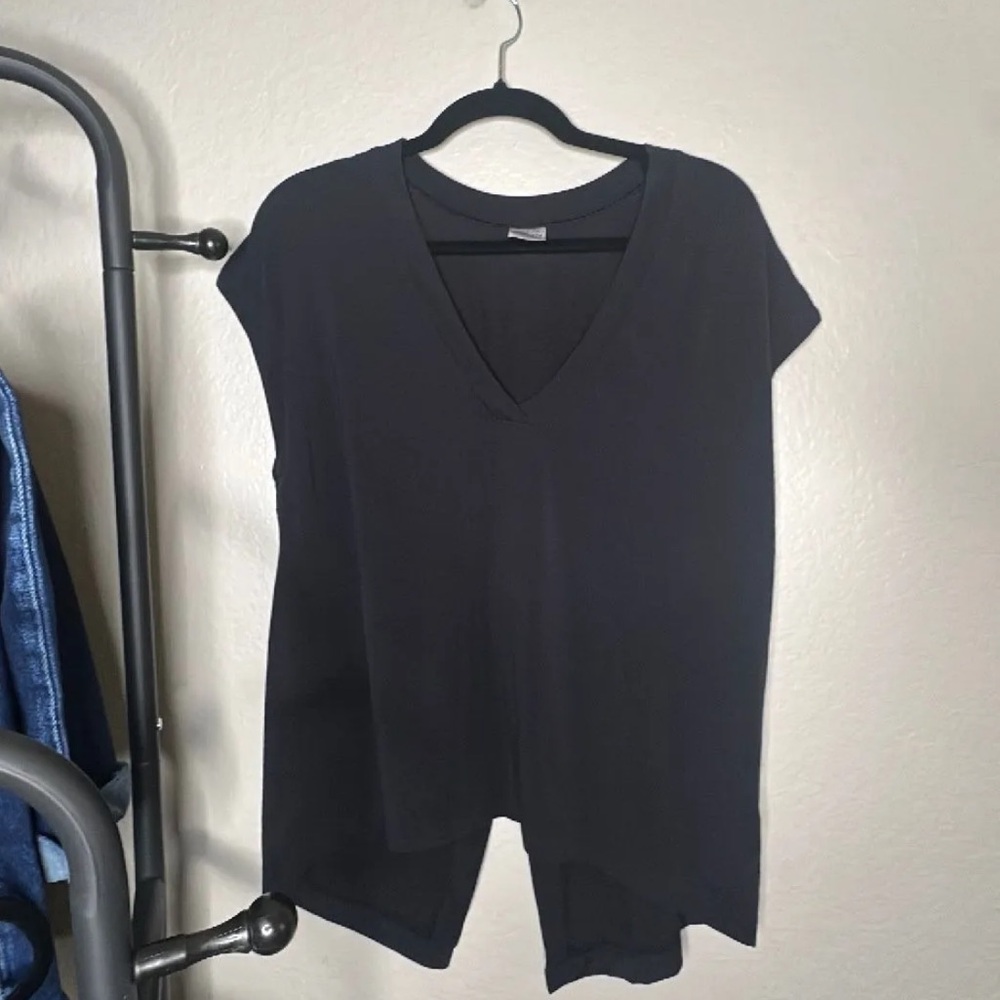 Athleta Workout Tee